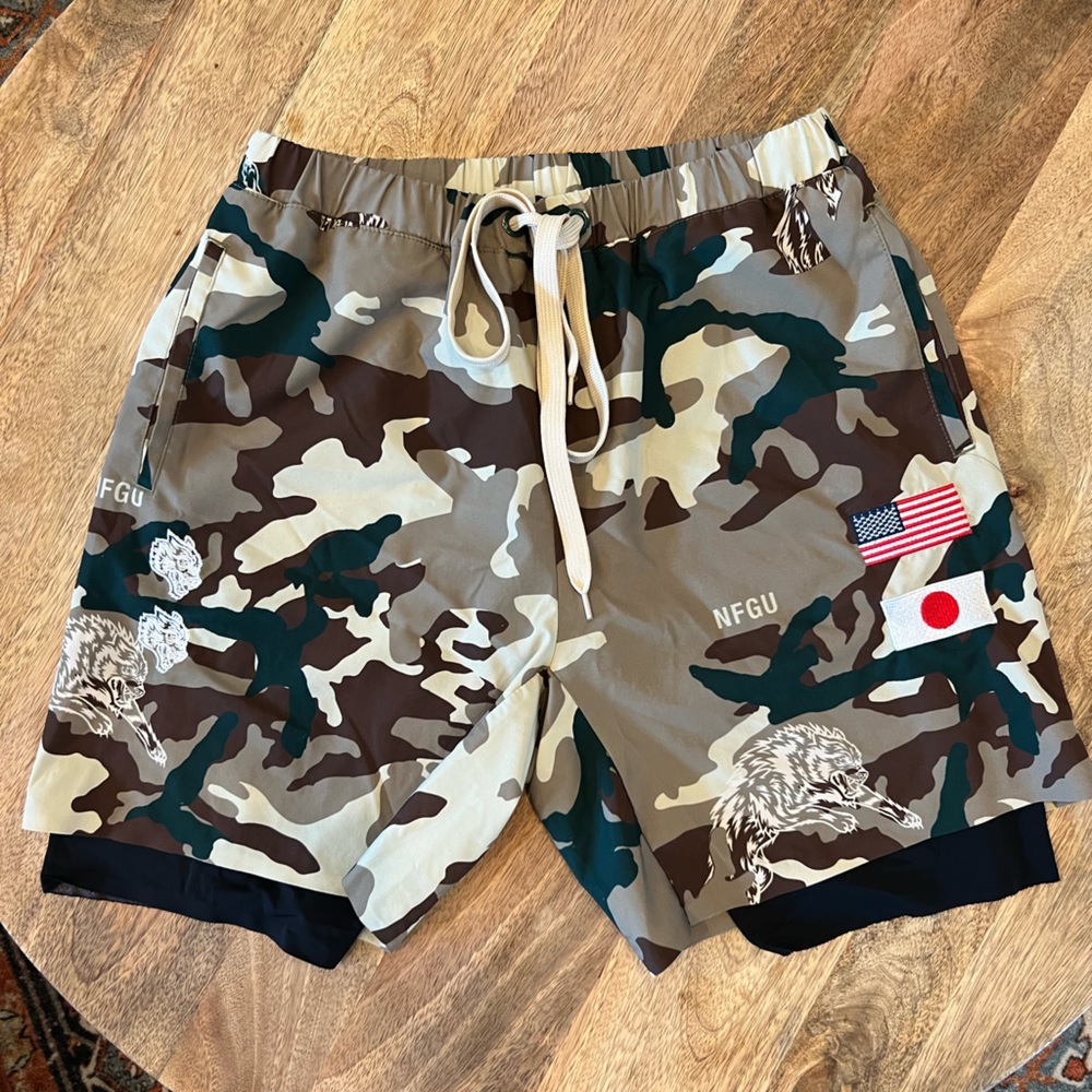 Darc Sport Camo shorts